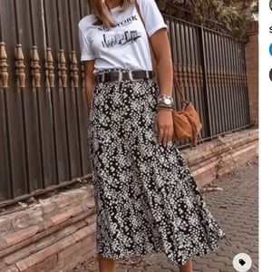 COACHELLA Vintage flowy skirt